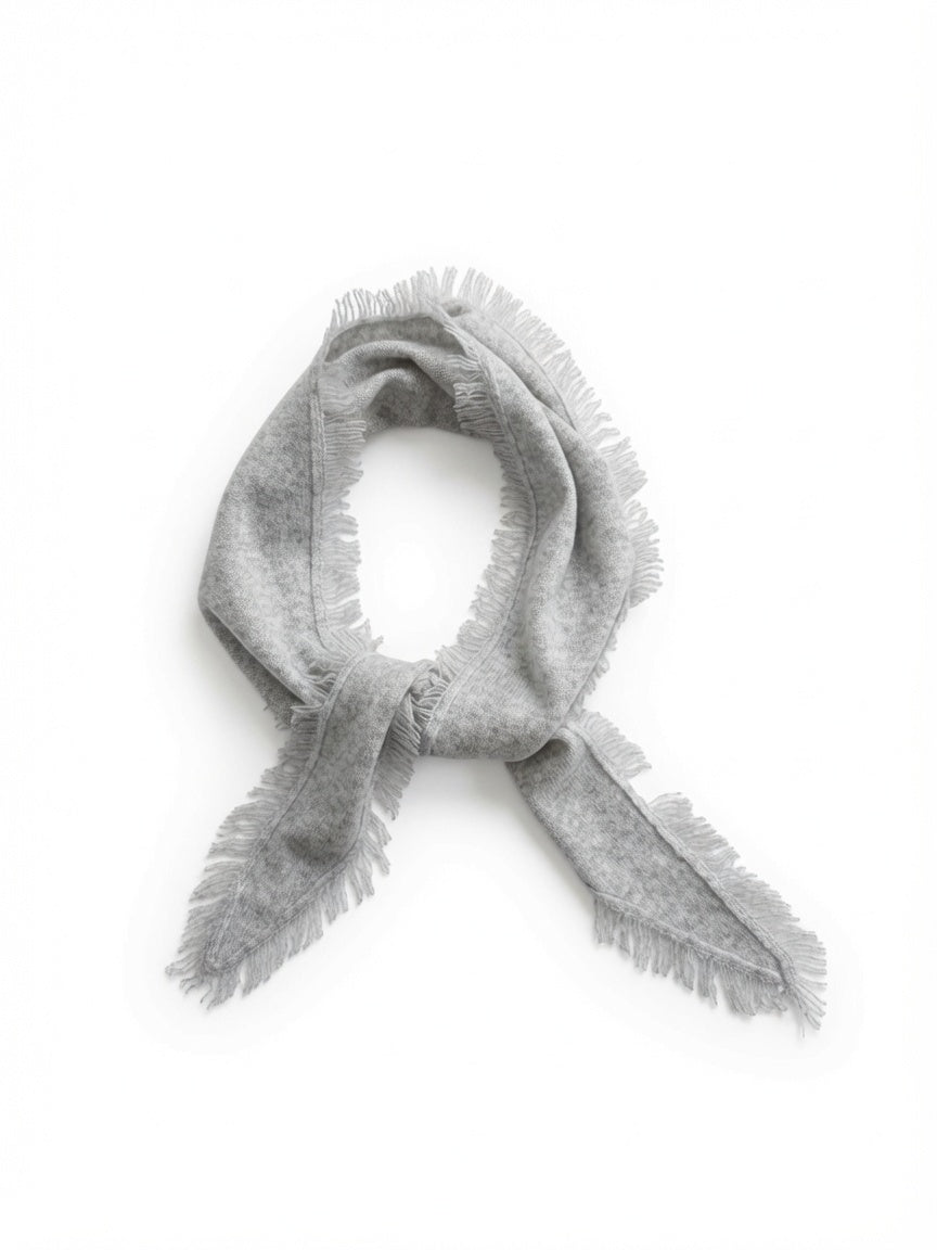 Frynsete cashmere skjerf